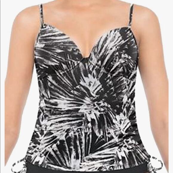 Spanx Swimwear Push Up Underwire Tankini Top with Ruched Sides Size Large - Picture 1 of 4